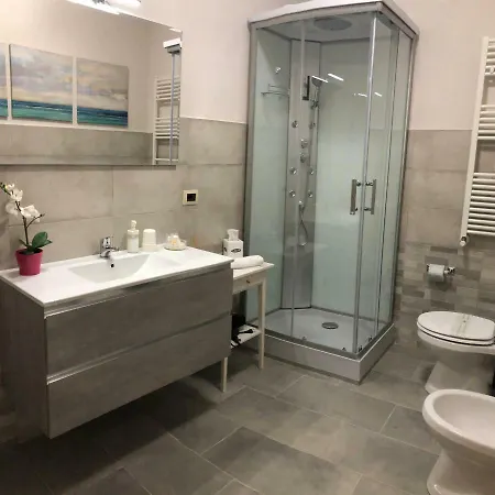 Alex Suites *